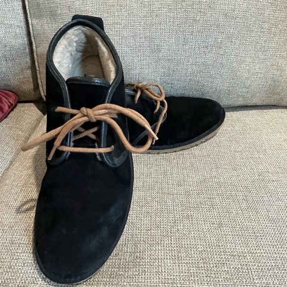SALE! UGG Boots, Men's Black Suede Chakka Style Size 10, Tie Closure - Picture 8 of 11